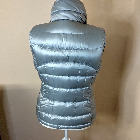 Calvin Klein silver puffer vest 90% duck down womans medium - Picture 5 of 15